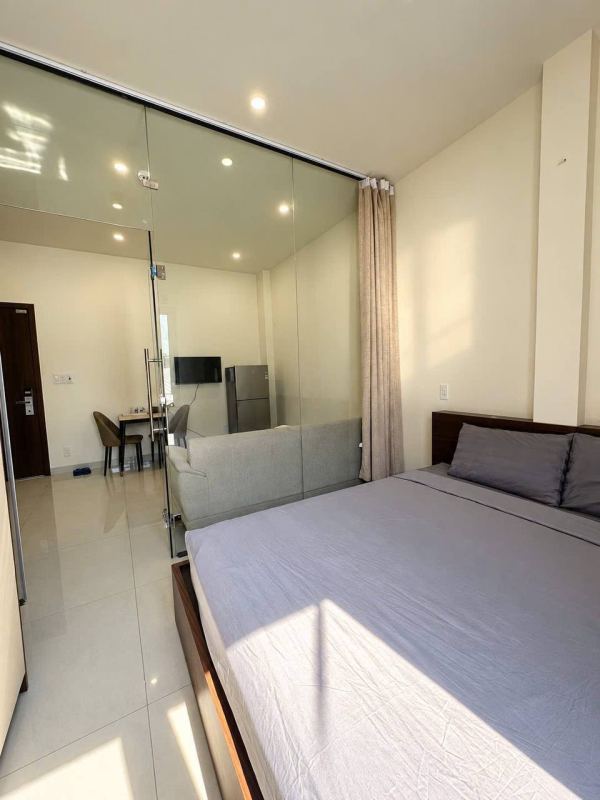 1BR apartment on Vo Nhu Hung near river