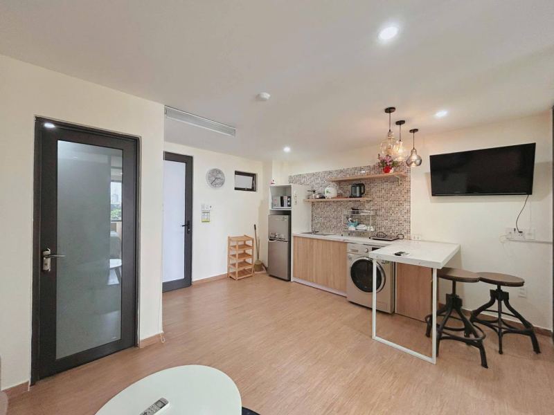 2-bedroom apartment on Nguyen Xuan Khoat Street