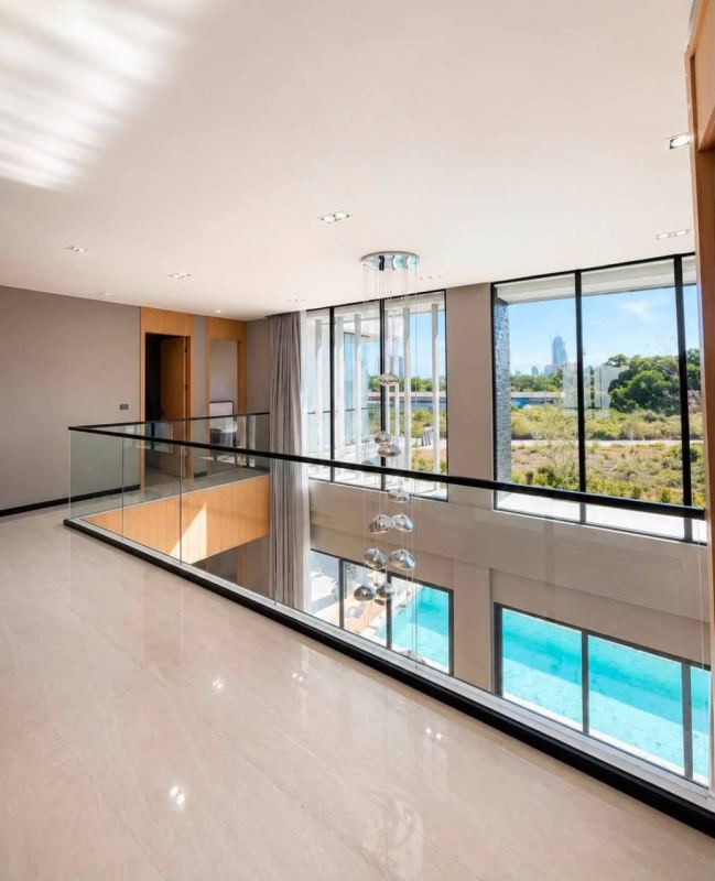 4-Bedroom Luxury Pool Villa in Pattaya