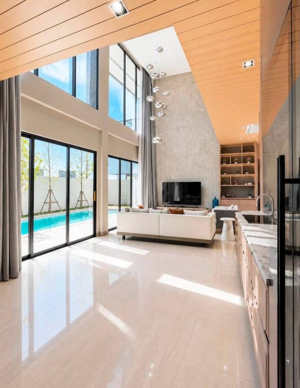 4-Bedroom Luxury Pool Villa in Pattaya
