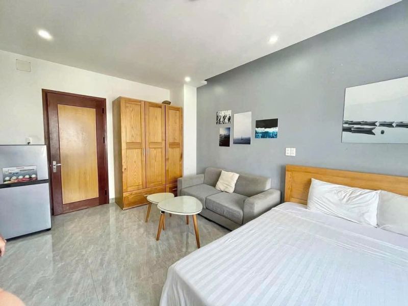 Studio with window, Room 602, An Hai