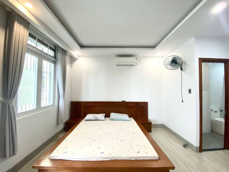 Studio with balcony in Ha Quang 2