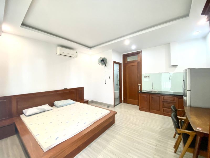 Studio with balcony in Ha Quang 2