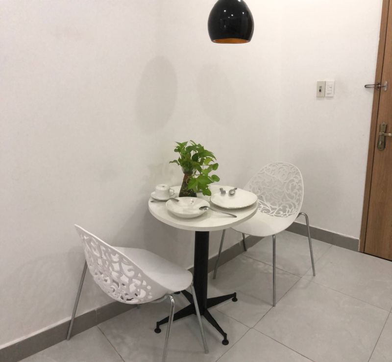 Studio apartment on To Hien Thanh street