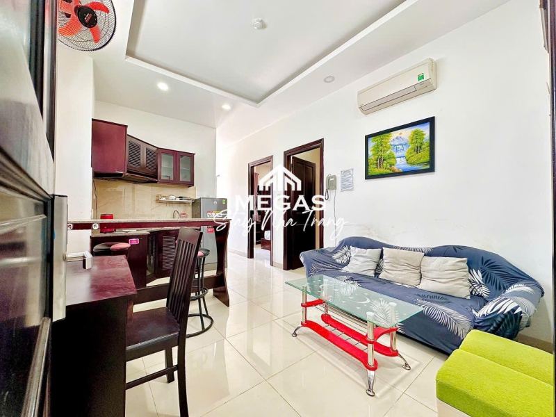 2-Bedroom Apartment on Hong Bang Street