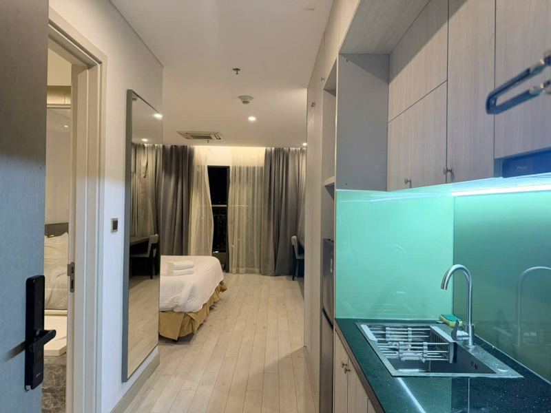 1 bedroom apartment in Golden Bay building