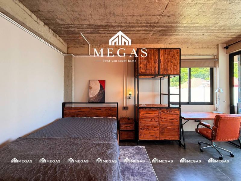 Studio Apartment with Balcony in Ba Lang