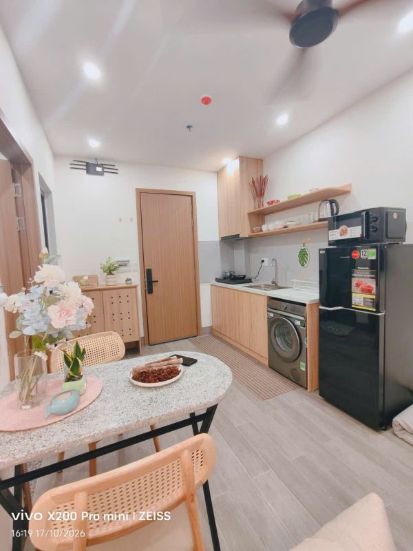 New 1-bedroom apartment with balcony, Room 304