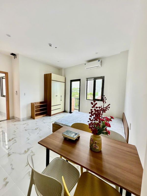 Studio Apartment on Vo Van Dang Street
