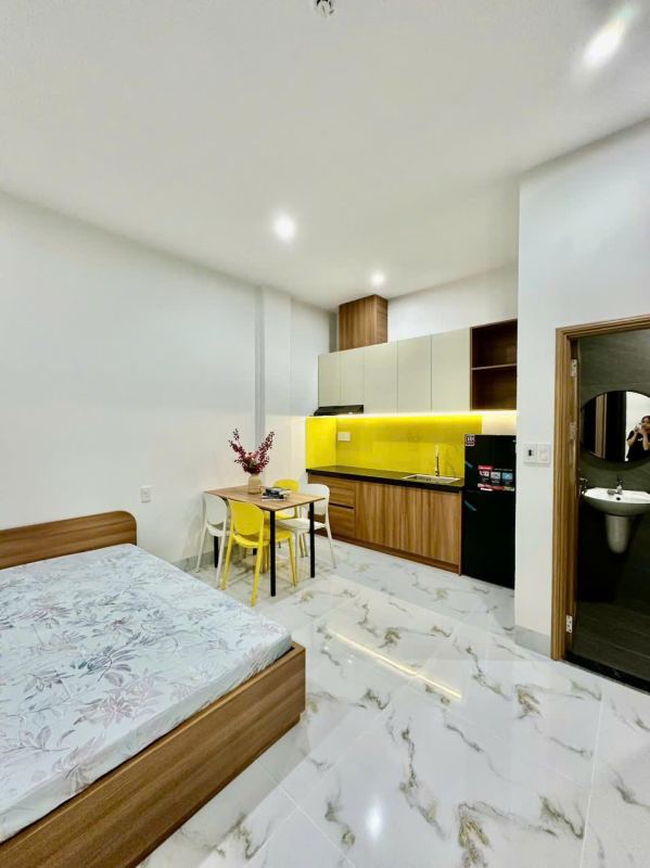 Studio Apartment on Vo Van Dang Street