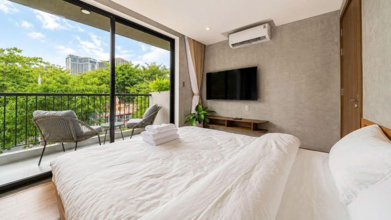 2-Bedroom Apartment with City & Sea View, F172
