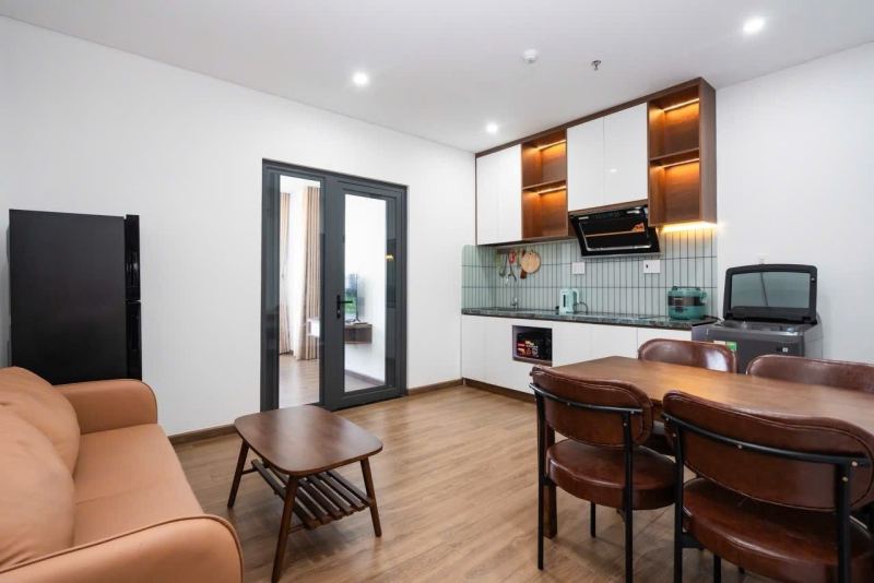 Brand new 2-bedroom apartment with pool in Duong Dinh Nghe street