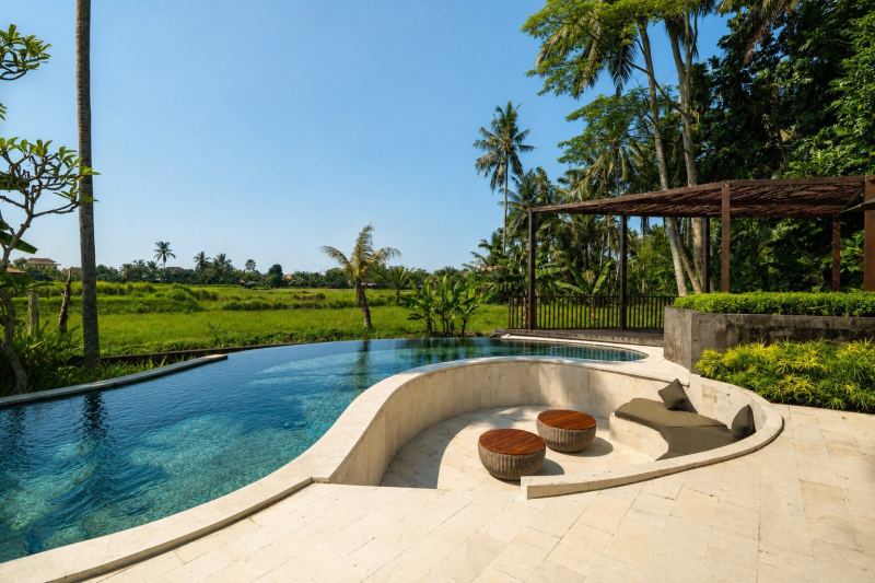3BR Coconut Grove Villa