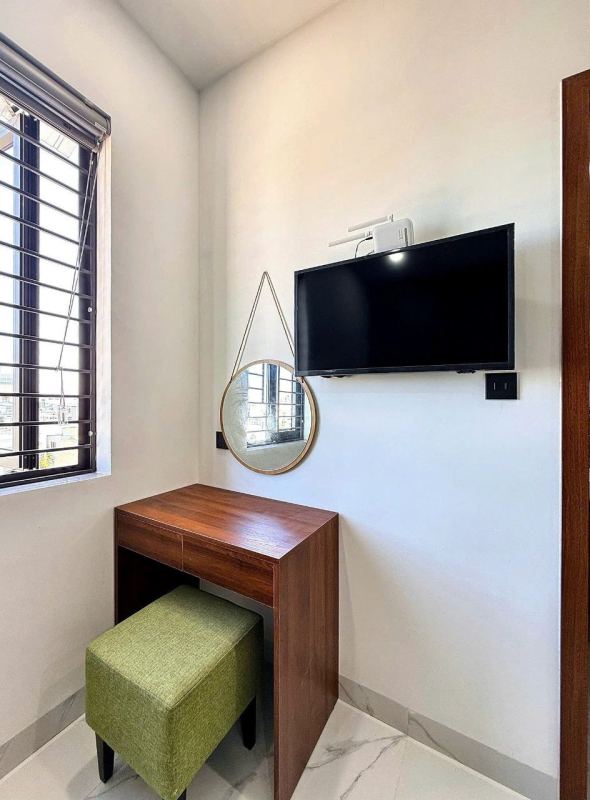 Studio Apartment with Balcony on Bui Thien Ngo Street
