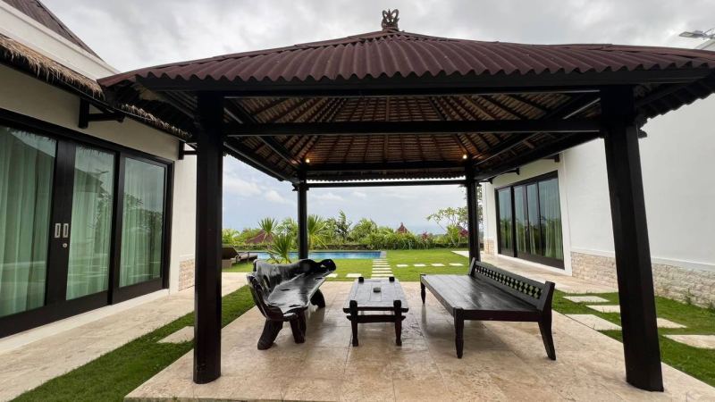 3BR Villa with Ocean View in Bukit