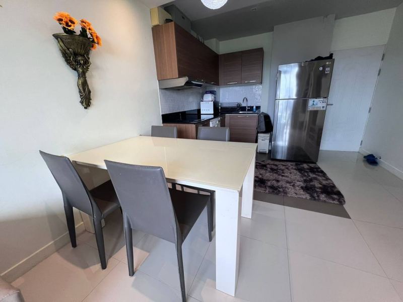2-Bedroom Apartment in The Lago, Nai Harn