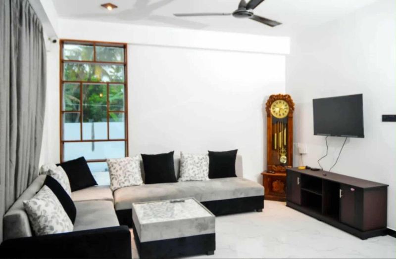 4-bedroom villa with pool in Mirissa