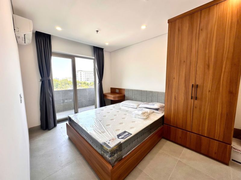 Studio with balcony, Room 302, Khue Bac 1 street