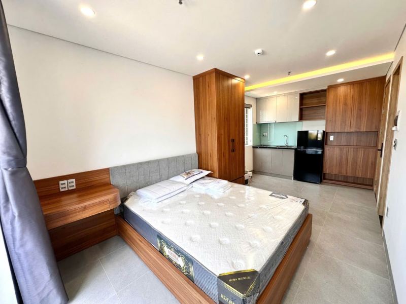 Studio with balcony, Room 302, Khue Bac 1 street