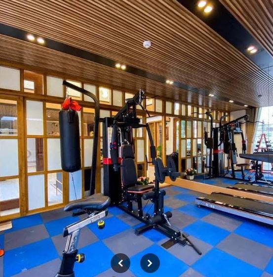Studio Room 202 on Ly Nhat Quang Street