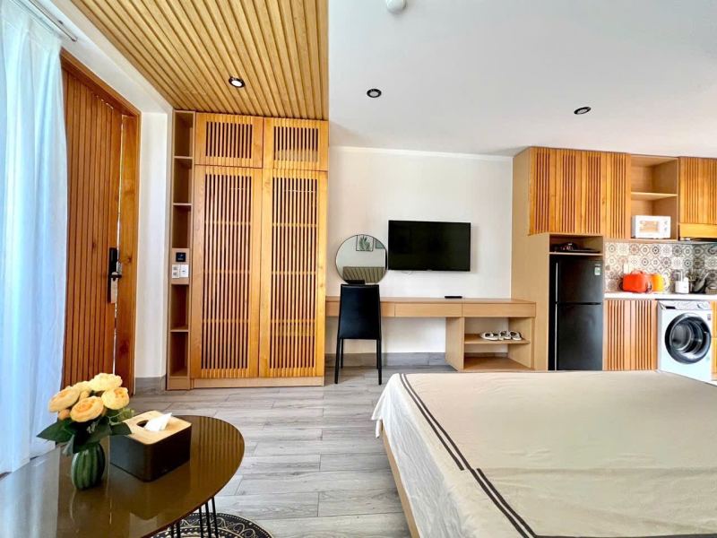 Studio Room 202 on Ly Nhat Quang Street