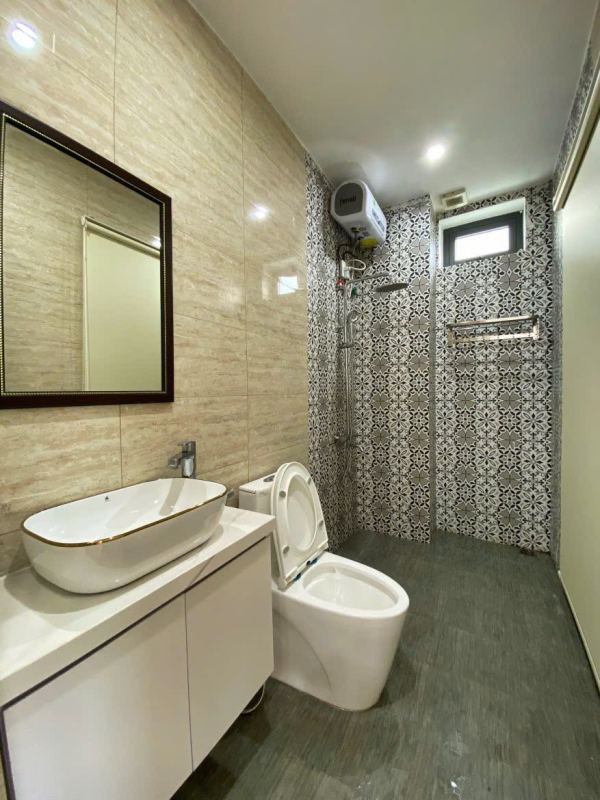 1-Bedroom Apartment on Le Van Thu Street