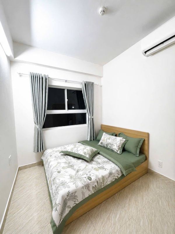 2 Bedroom Apartment in Hoang Quan