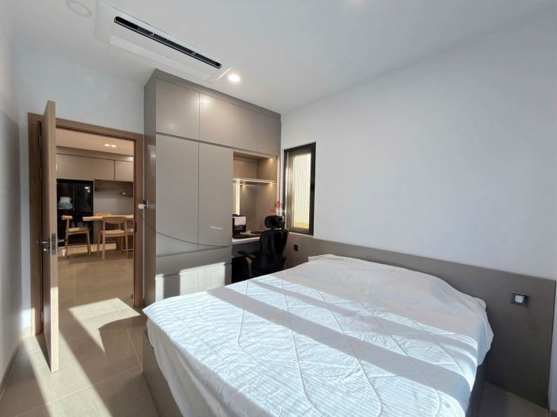 2-Bedroom Apartment in Hon Chong