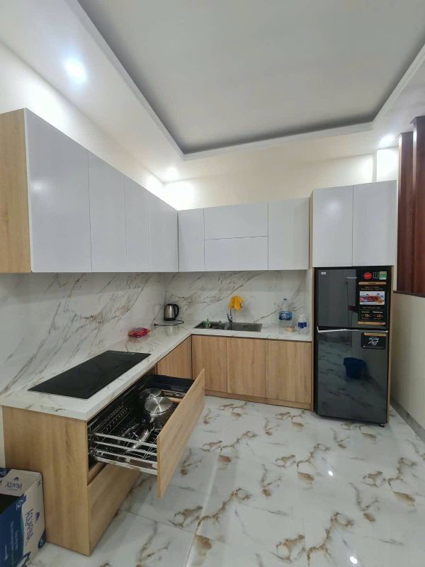 Дом с 2 спальнями и большим двором в North Nha Trang