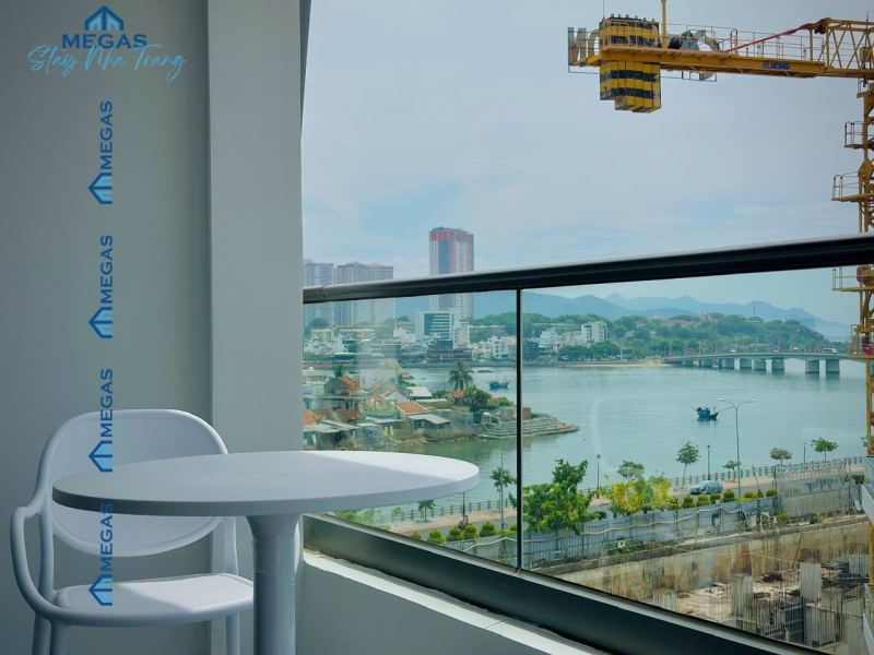 Studio Apartment with River View