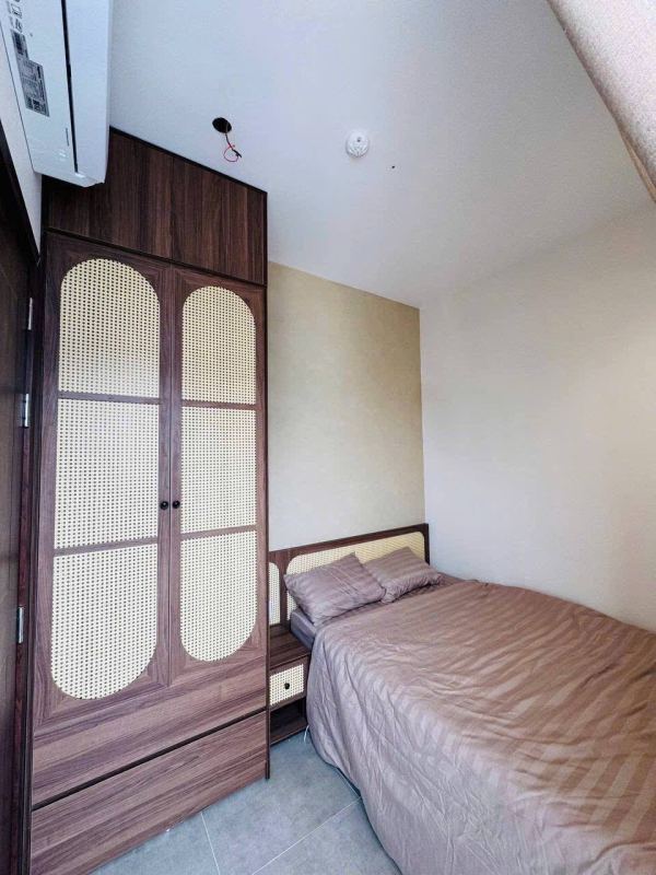 2BR Apartment on Tuy Ly Vuong