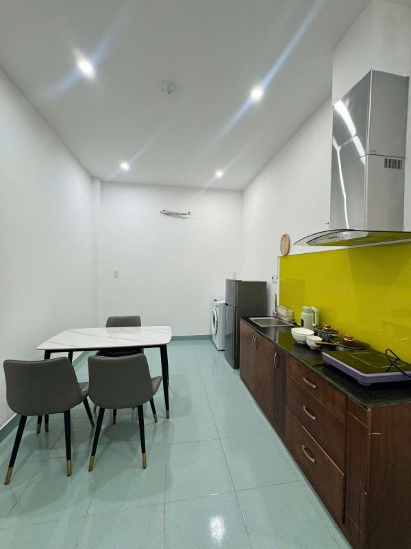 1 Bedroom Apartment on Nguyen Cong Sau Street
