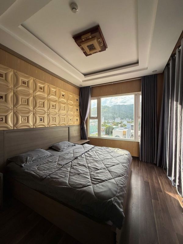 1 Bedroom Apartment on Le Van Huan Street