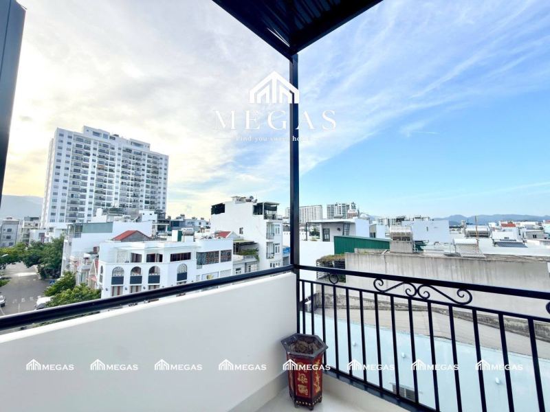 Brand New Studio Apartment on Dong Nai Street
