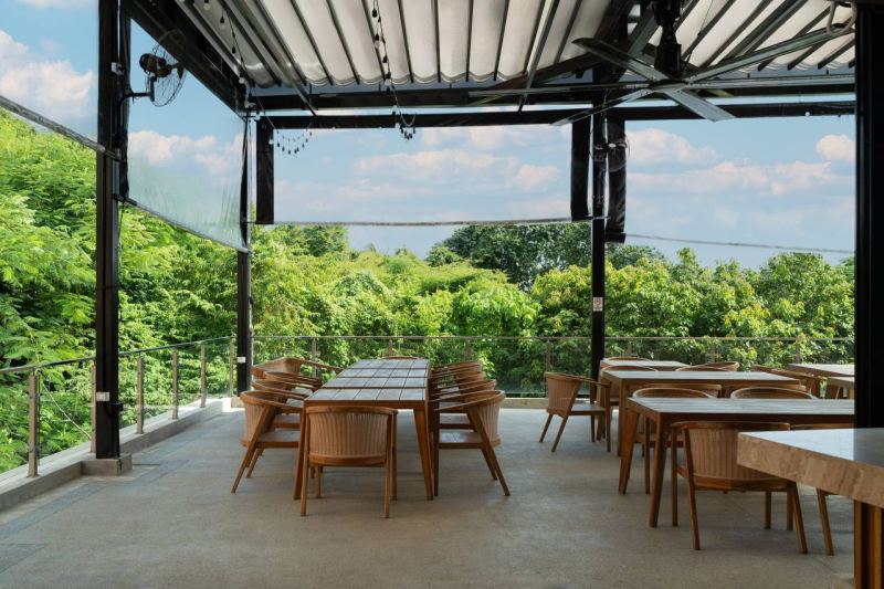 1-Bedroom Apartment in Proud Karon