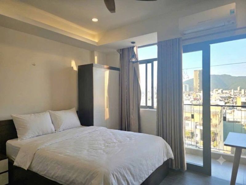 Studio apartment on Dong Da street