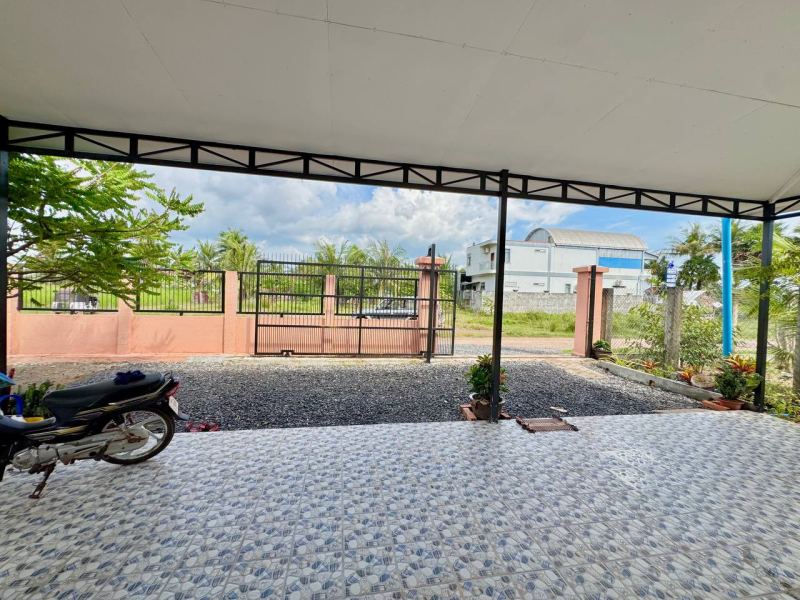 2 Bedroom Khmer Villa in Sangkat Traeuy Kaoh