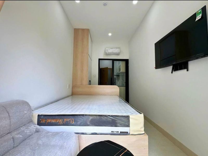 Studio with Balcony in Ha Quang 1