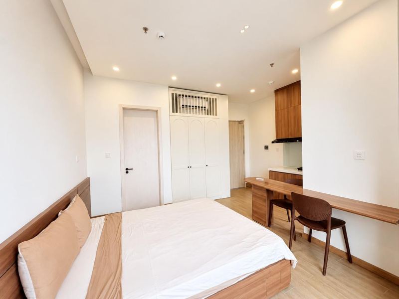 Studio apartment on Dong Giang street