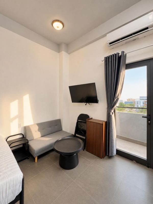 New Brand Studio with Balcony, Room 306, Hoa Xuan