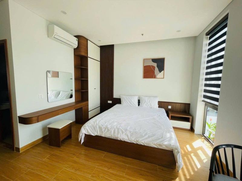 Studio apartment on Le Quang Dao, My An