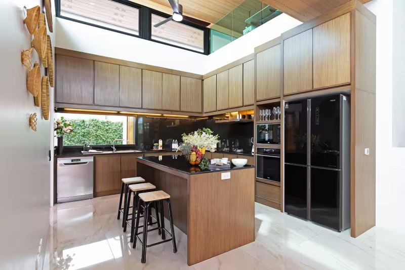 4BR Villa with Pool in Nai Harn