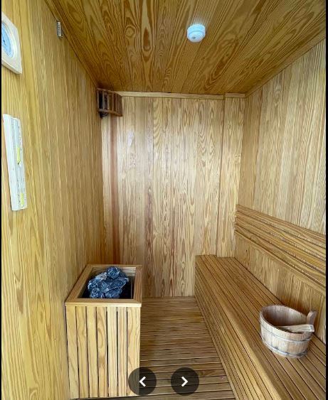 1-Bedroom with Rooftop Pool at Room 503, An Trung Dong 1