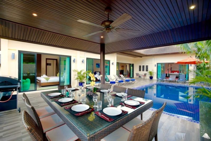6-bedroom villa with private pool in Nai Harn