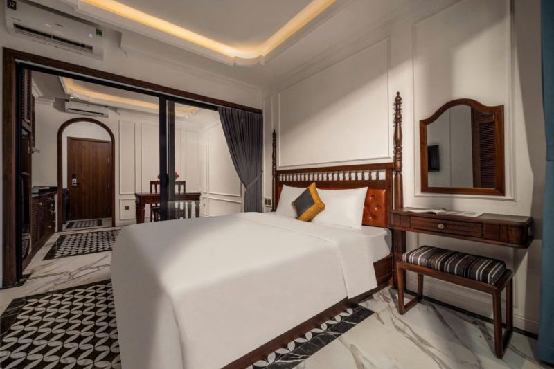 1 Bedroom Apartment with Balcony