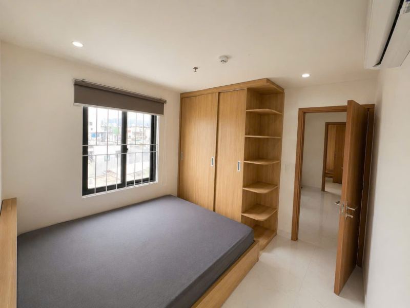 2-bedroom 1-bathroom apartment on Ly Thai To street