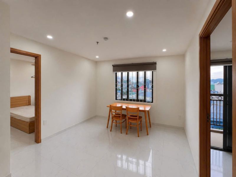 2-bedroom 1-bathroom apartment on Ly Thai To street