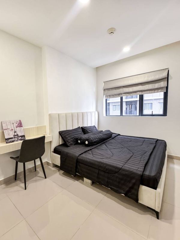 1BR Apartment in Park Land TK