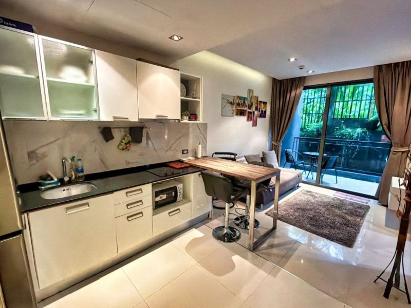 1BR Apartment in Patong
