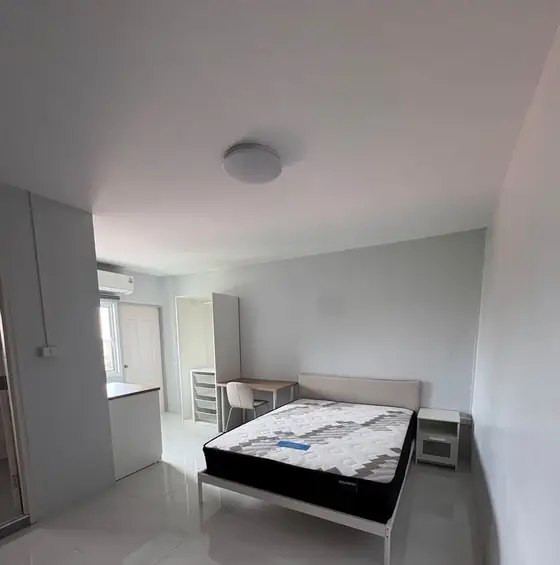 Studio apartment at Cozy Living Service Apartment, Ladprao 64